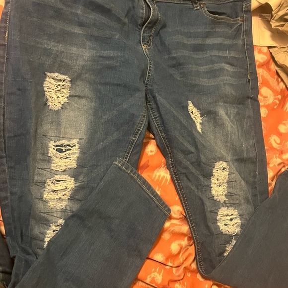 Plus Size Classic Blue Denim Ripped Skinny Jeans - Picture 4 of 6